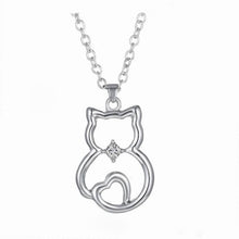 New Lovely Cat Paw Black White 2 cat On Heart Crystal Pendant Necklace For Women Girl Best Friend Gift Small Cat Jewelry