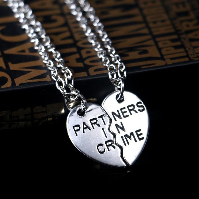 XIAOJINGLING 2017 New Style Fashion Friendship Broken Heart Parts 2 Best Friend Necklaces & Pendants Share With Your Friends